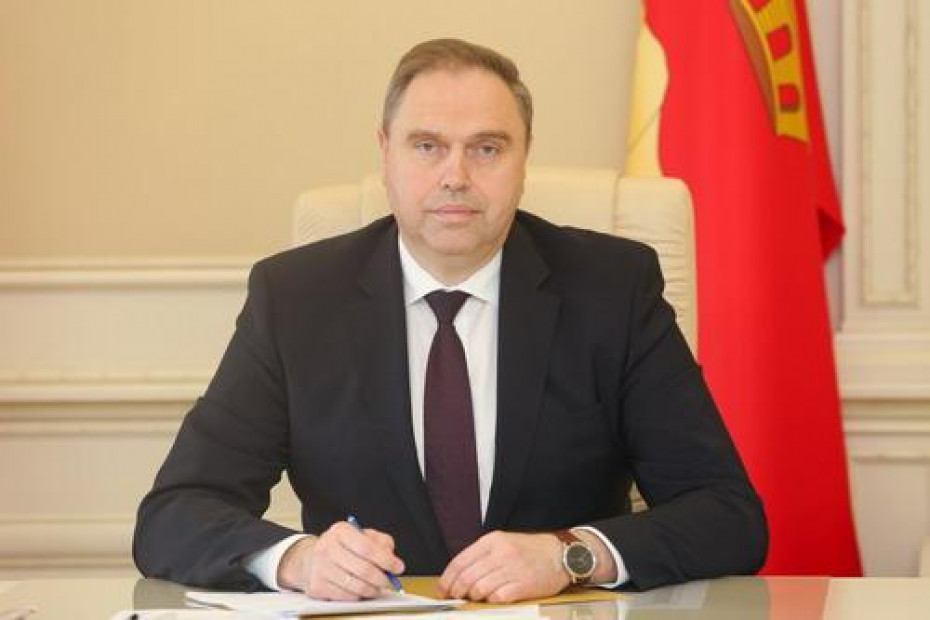 Новогоднее поздравление губернатора Гродненской области Владимира Караника.