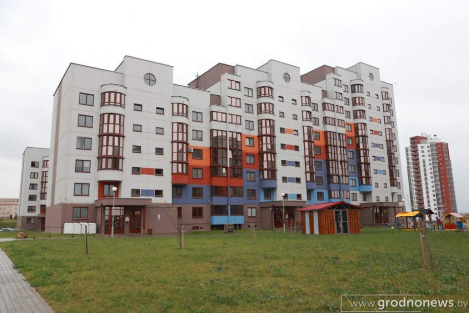 Сколько квадратных метров жилья планируют построить на Гродненщине и какие новые объекты социальной инфраструктуры появятся в регионе в нынешнем году.