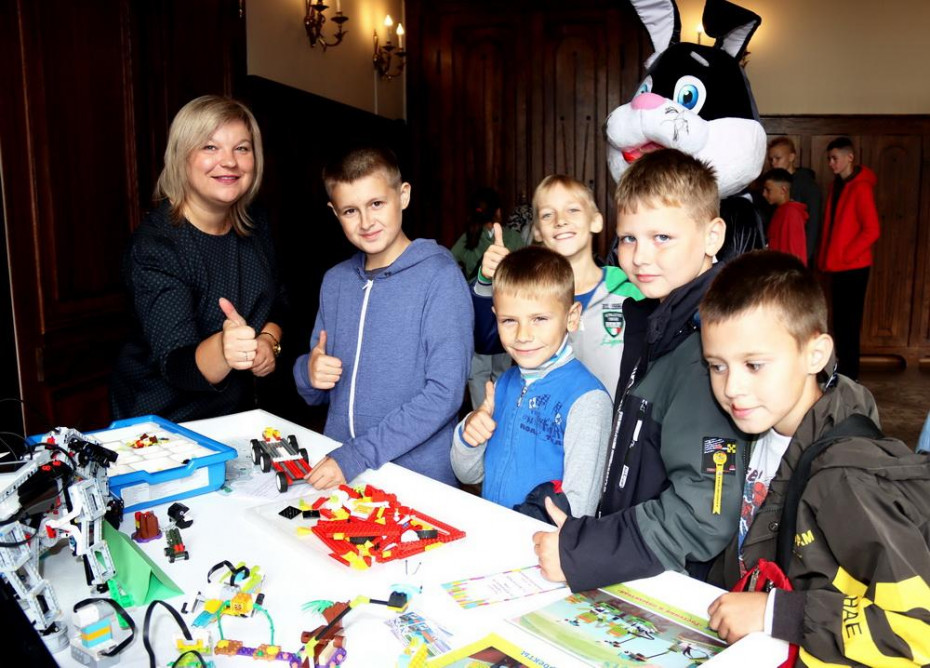 В Щучинском дворце творчества детей и молодёжи дан старт творческому и креативному новому учебному году