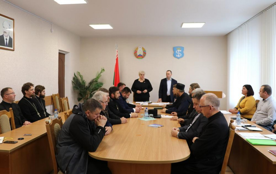 Вопросы безопасности обсуждались во время встречи священнослужителей Щучинщины с руководством района