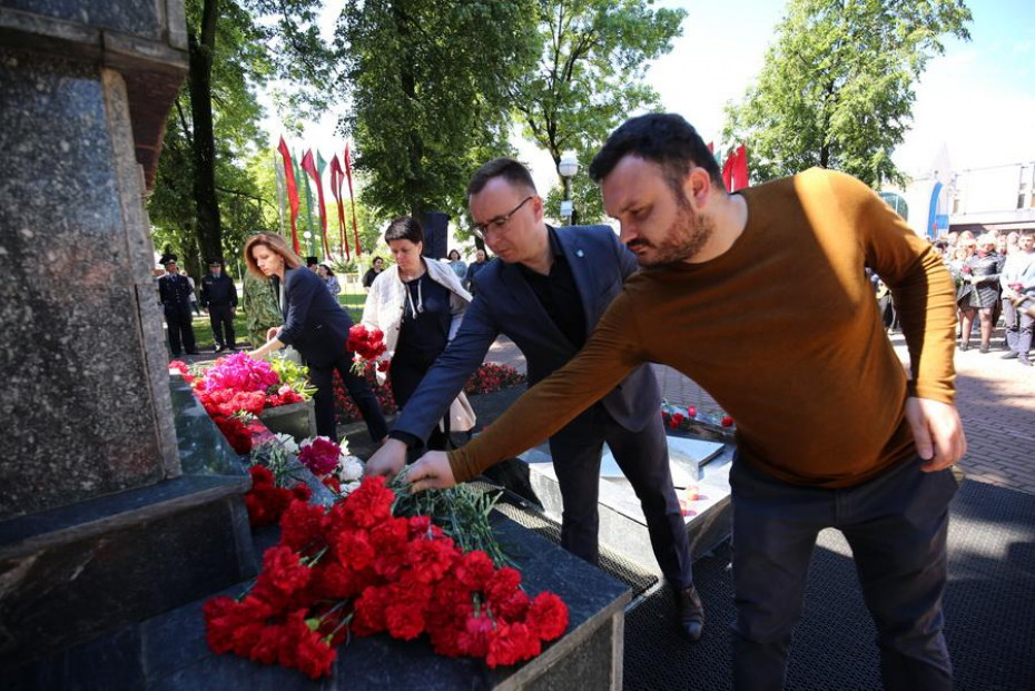 В Щучине прошёл траурный митинг, посвящённый Дню всенародной памяти жертв Великой Отечественной войны и геноцида белорусского народа